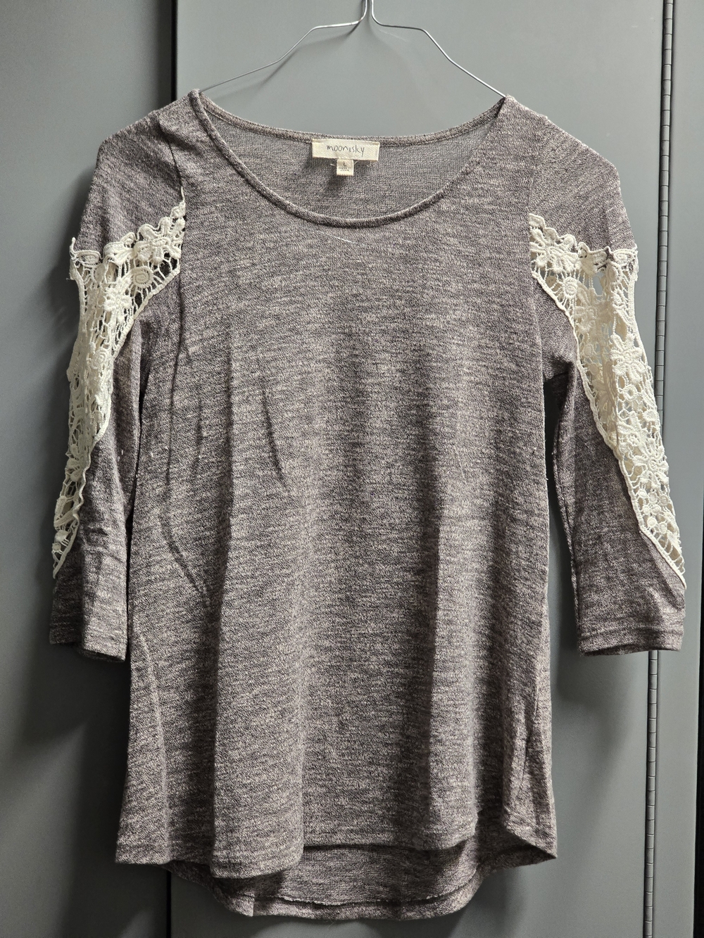 Women's Heather Gray Crochet-Sleeve Short Sleeve Tee